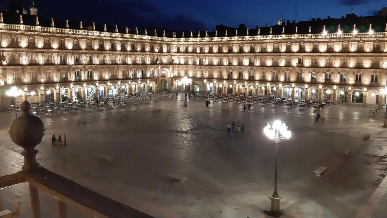 Plaza Mayor Salamanca Bagian luar foto